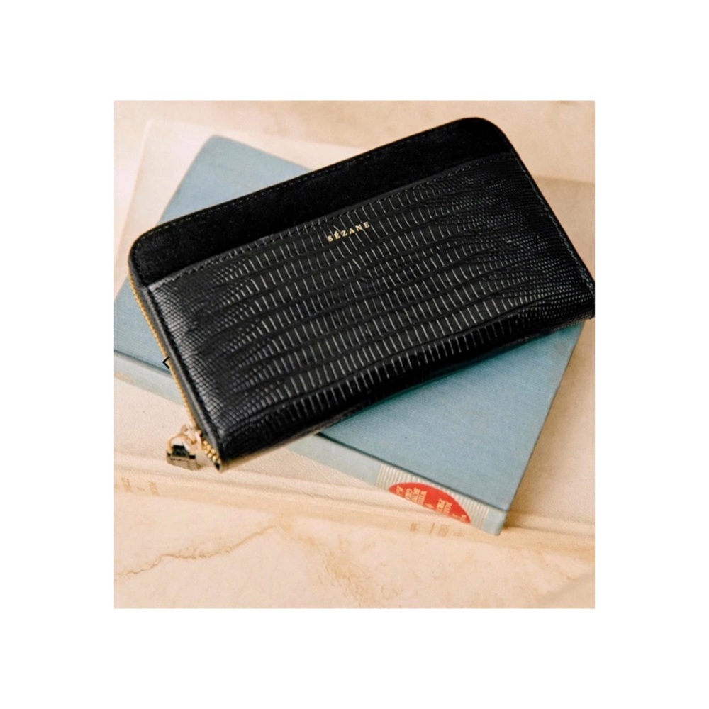 Sezane black leather wallet